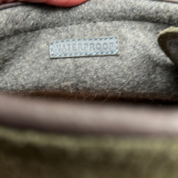 Cole Haan Suede Chukka ankle boots wool lined. EUC. Size 10.5 Olive Green - Picture 12 of 14